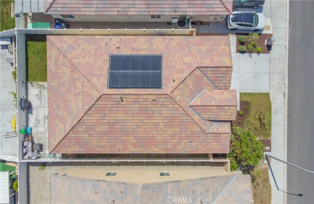 561 Yukon Road, Rialto, CA 92377