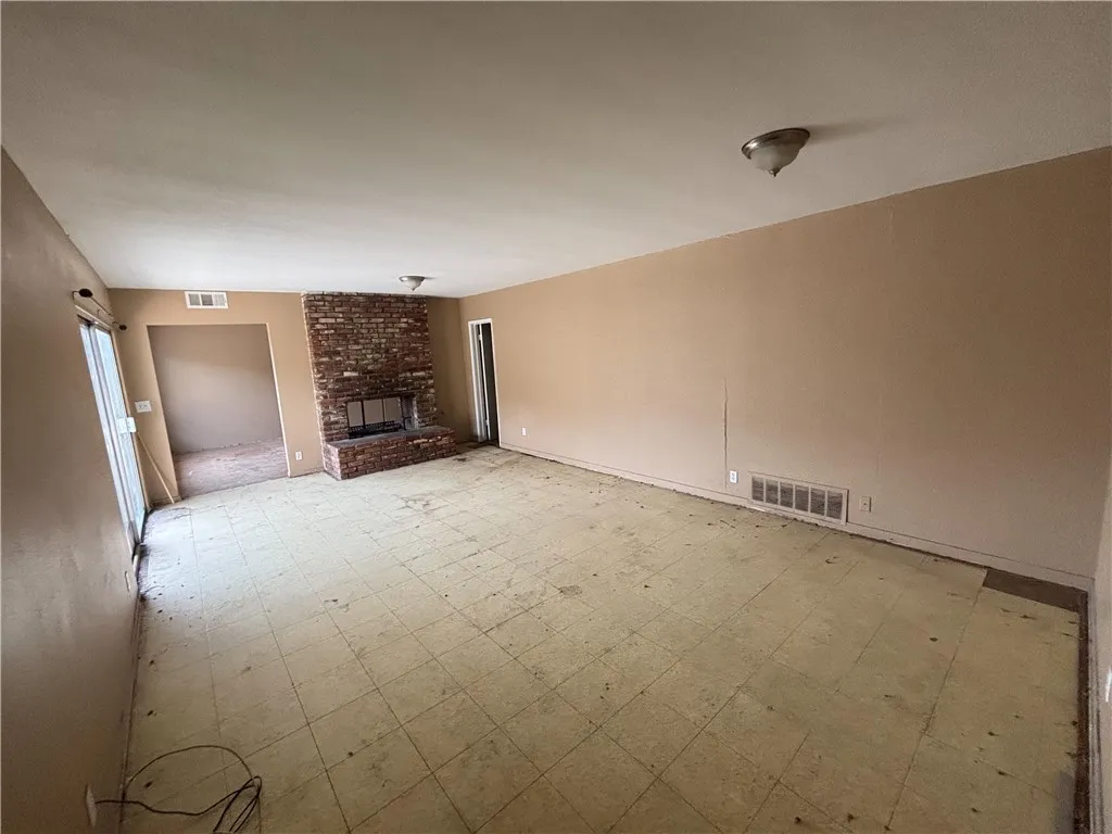 Additional image 11 of 206 E Fig Avenue, Monrovia, CA 91016