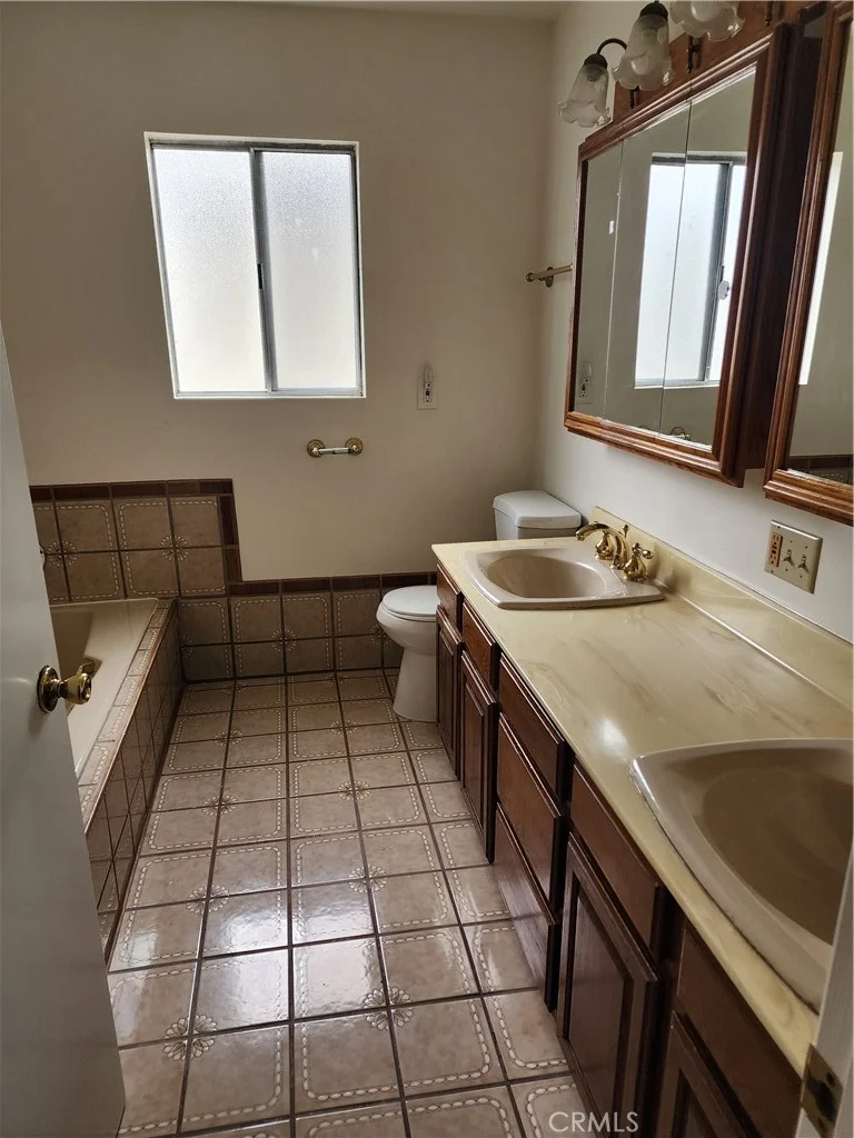 2912 Acresite Street Unit 1/2, Los Angeles, CA 90039