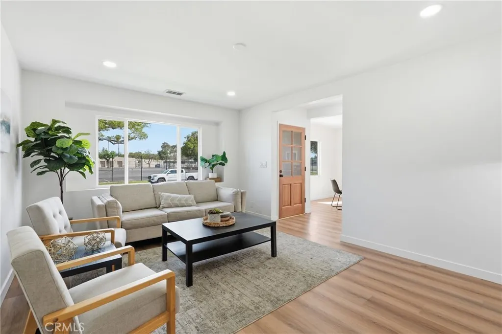 Additional image 8 of 6926 E Peabody St, Long Beach, CA 90808