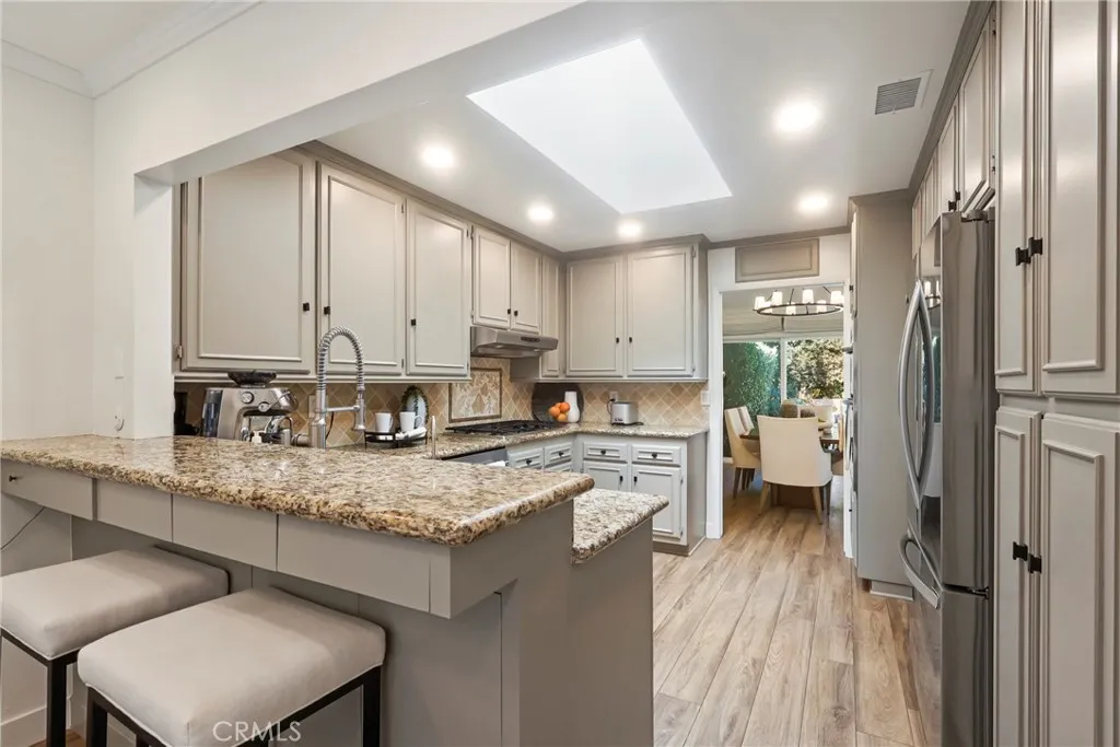 Additional image 5 of 443 Vista Parada, Newport Beach, CA 92660