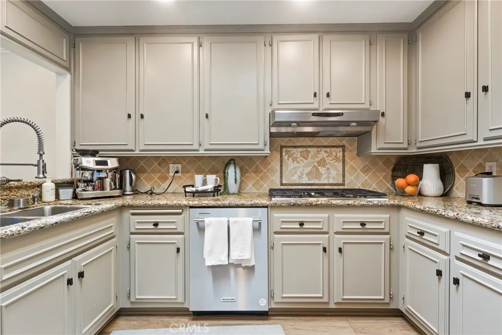 Additional image 6 of 443 Vista Parada, Newport Beach, CA 92660