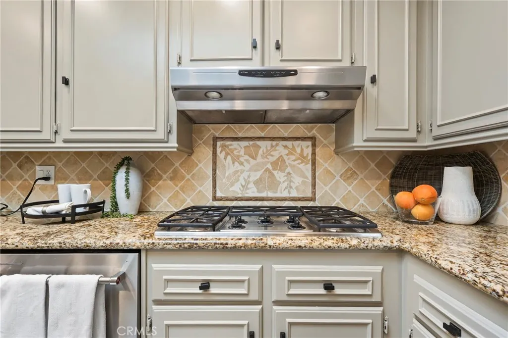 Additional image 28 of 443 Vista Parada, Newport Beach, CA 92660