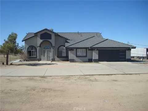 11530 Manada Road, Phelan, CA MLS: IG25067486