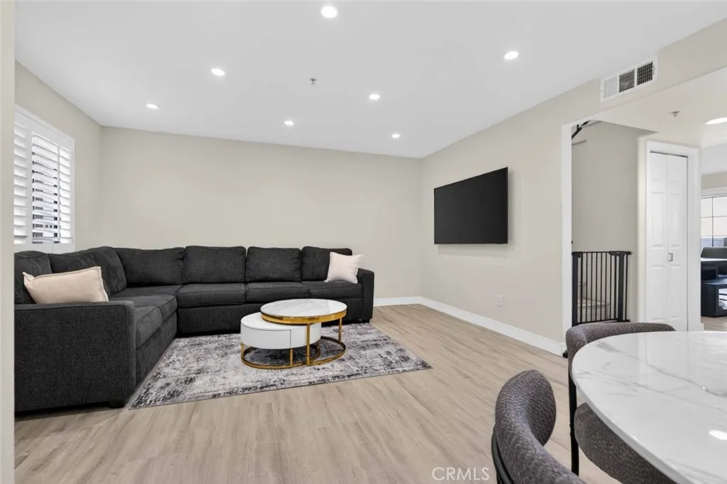 Additional image 67 of 10894 Olinda St Unit 123, Sun Valley, CA 91352