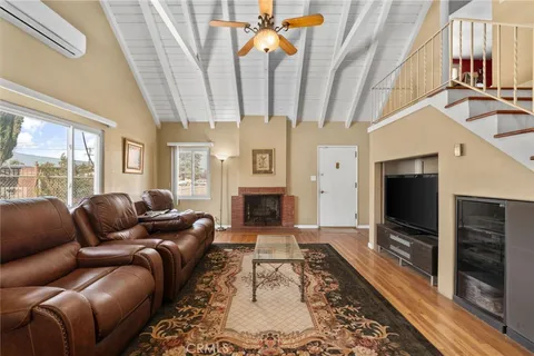 650 N Acacia Ave, Rialto, CA MLS: CV25091996