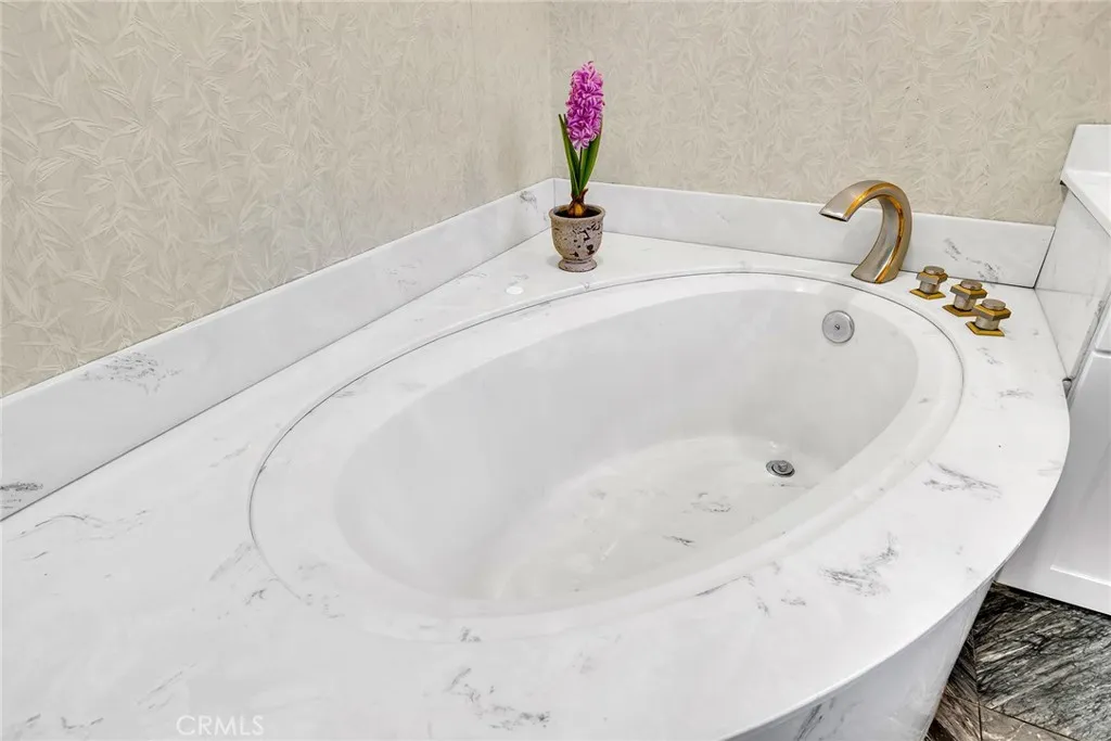 Additional image 93 of 52835 Sugar Pine Dr, Idyllwild, CA 92549