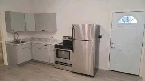 350 W Washington Avenue, El Cajon, CA 92020 - MLS#: PTP2500188