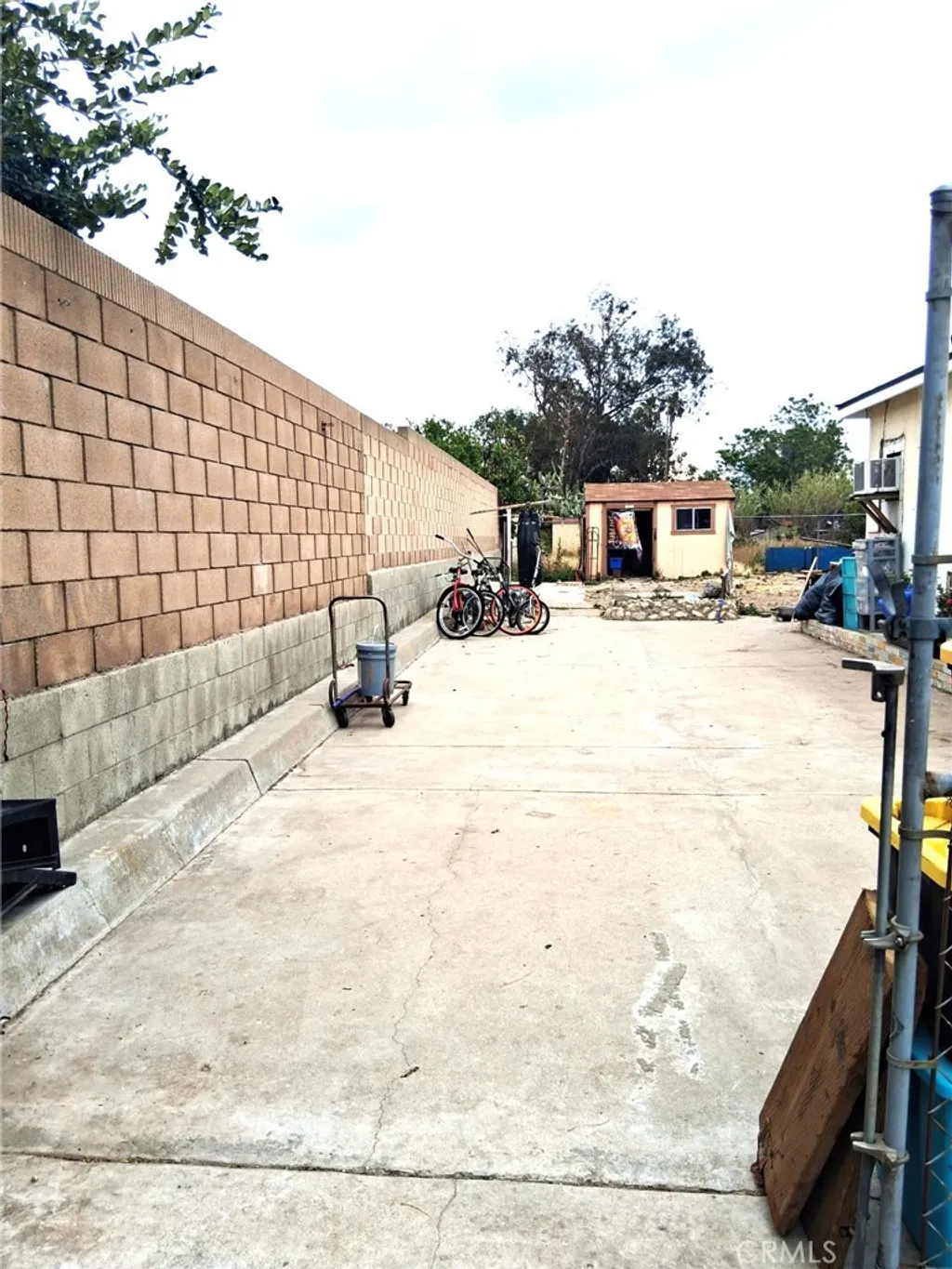 10005 Lemon Avenue, Fontana, CA 92335