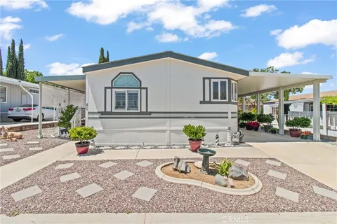 5200 Entrar Drive Unit 41, Palmdale, CA MLS: SR25102830
