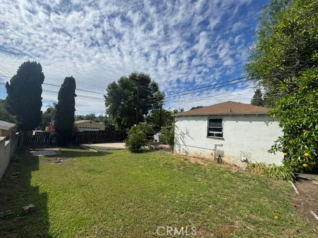Additional image 3 of 1469 Armadale Ave, Los Angeles, CA 90042