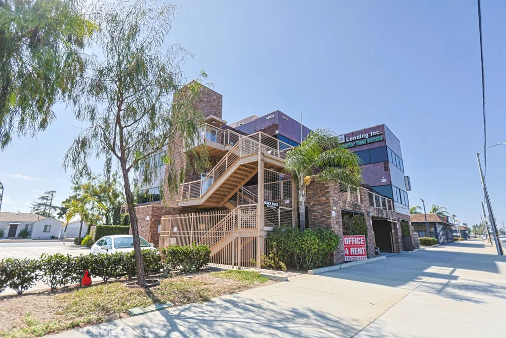 13833 Beach Boulevard, Westminster, CA 92683 photo 4