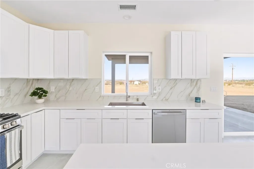 Additional image 13 of 15192 Barbara, Apple Valley, CA 92307