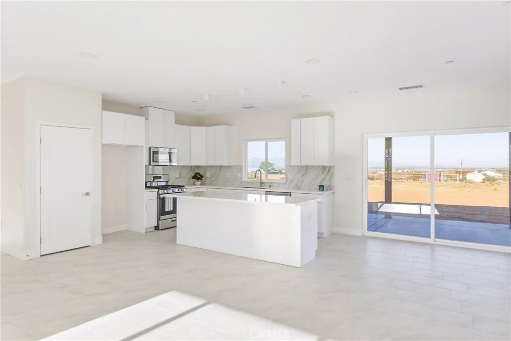 Additional image 65 of 15192 Barbara, Apple Valley, CA 92307