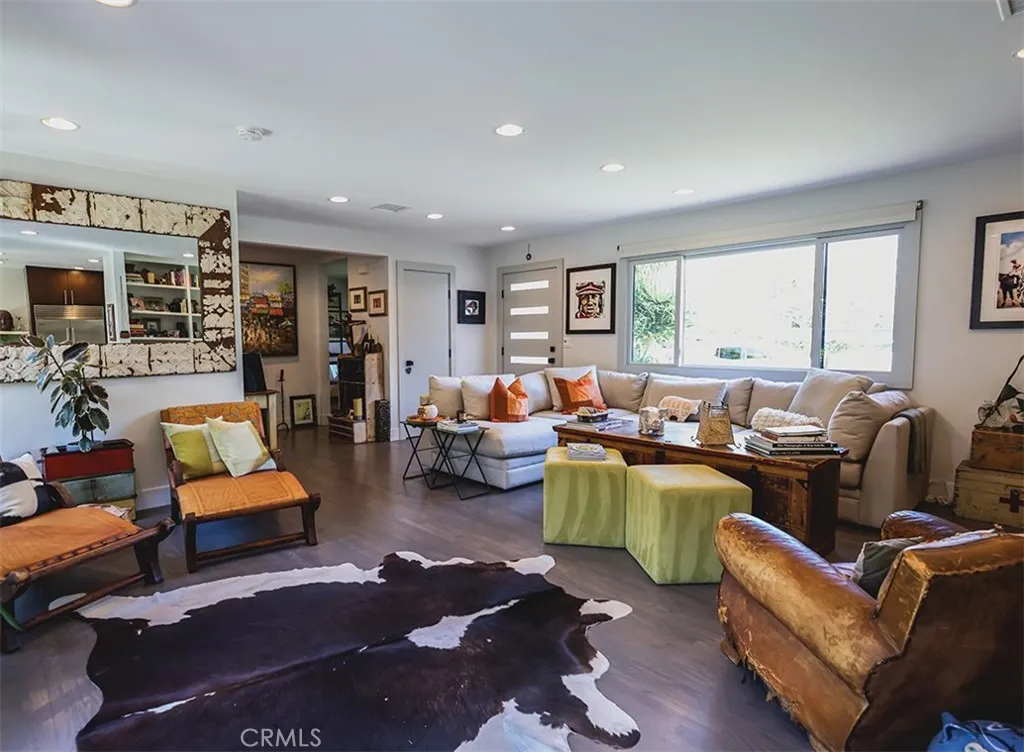 Additional image 6 of 363 La Perle Lane, Costa Mesa, CA 92627