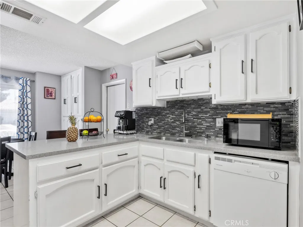 Additional image 34 of 15880 Elcona Place, Victorville, CA 92395