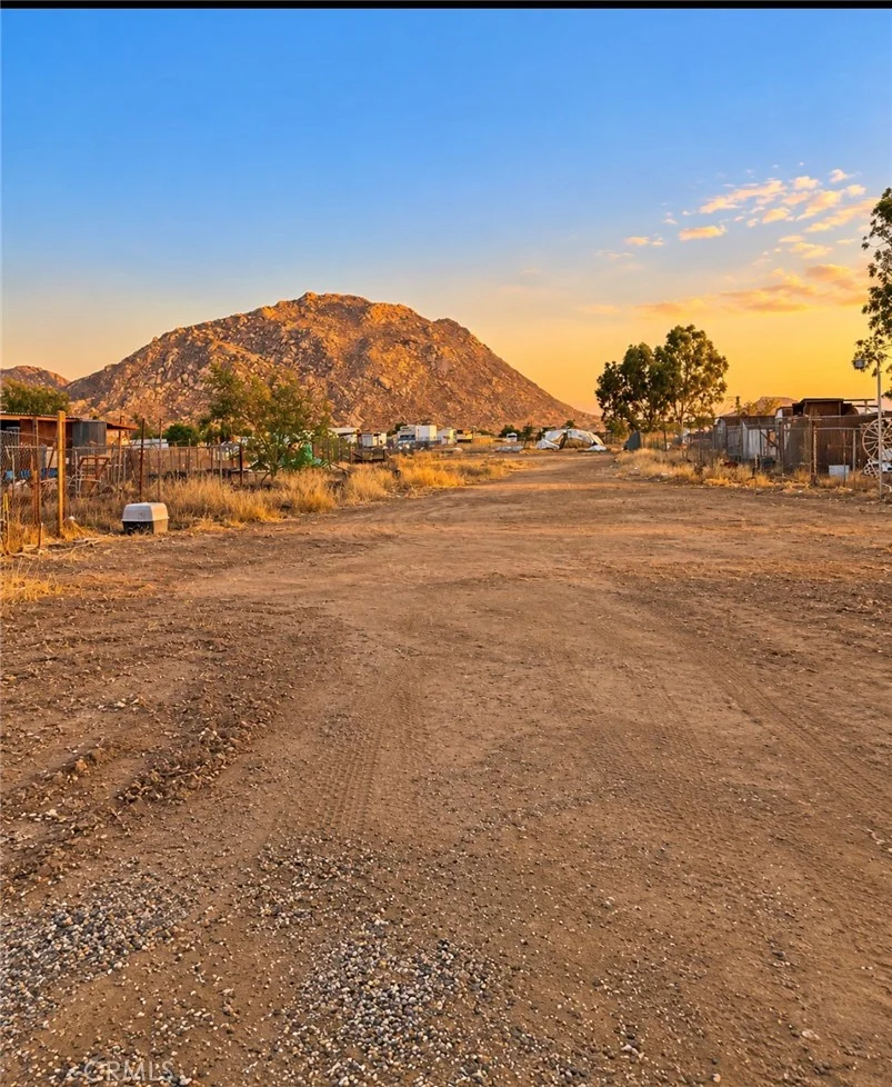 3061 Bradley Rd, Perris, CA 92571