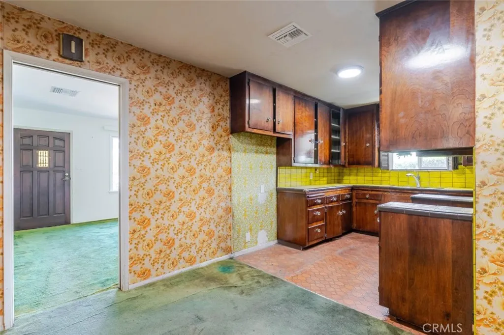 Additional image 29 of 722 E 6th Street, Ontario, CA 91764