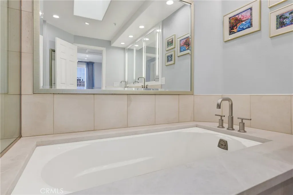 Additional image 28 of 2253 Martin #410, Irvine, CA 92612