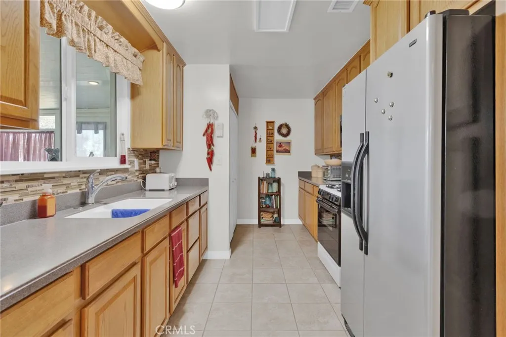 Additional image 30 of 15884 El Centro Road, Hesperia, CA 92345