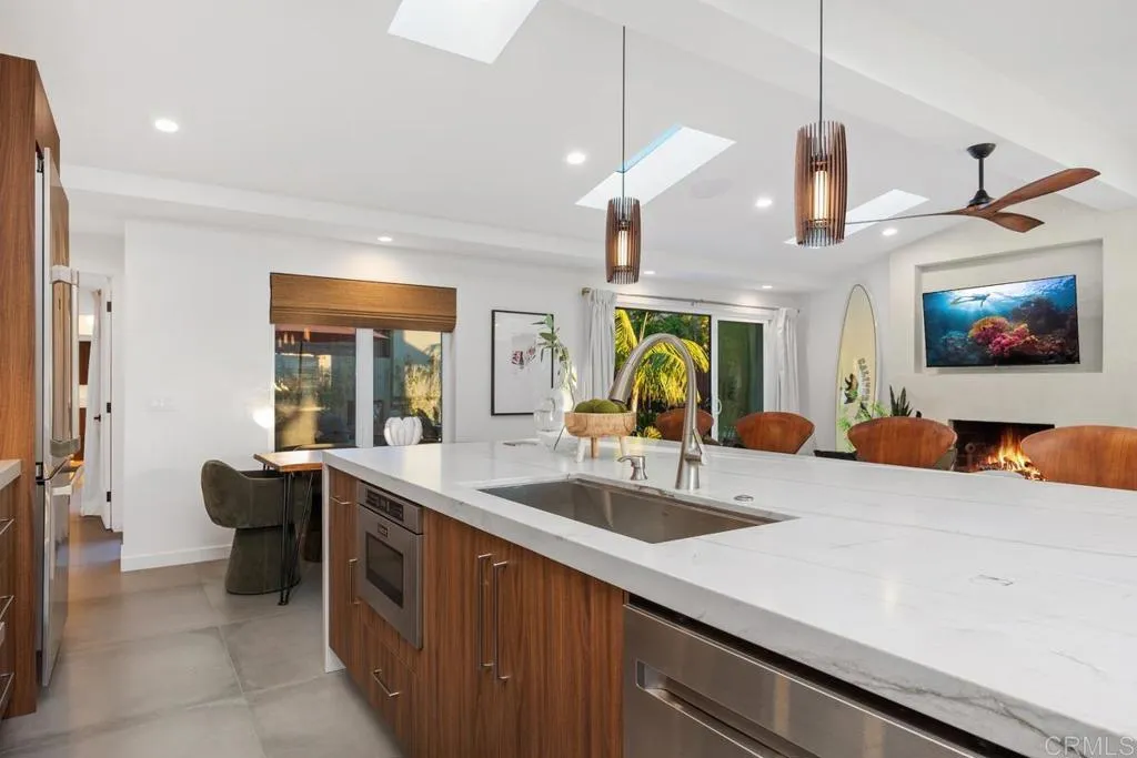 Additional image 3 of 803 Saxony Road, Encinitas, CA 92024