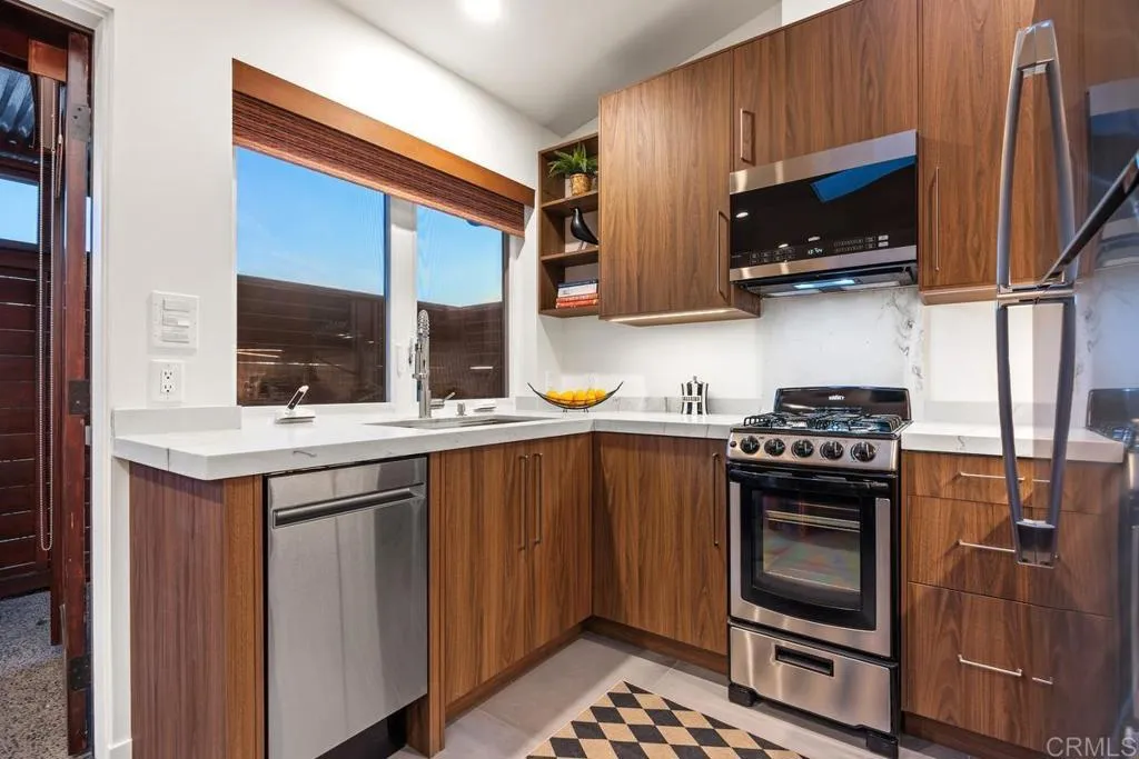 Additional image 30 of 803 Saxony Road, Encinitas, CA 92024