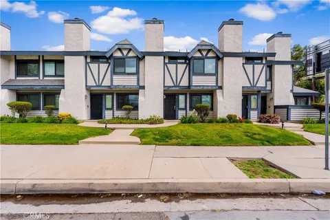 19231 Sherman Way Unit 44, Reseda, CA MLS: SR25072710