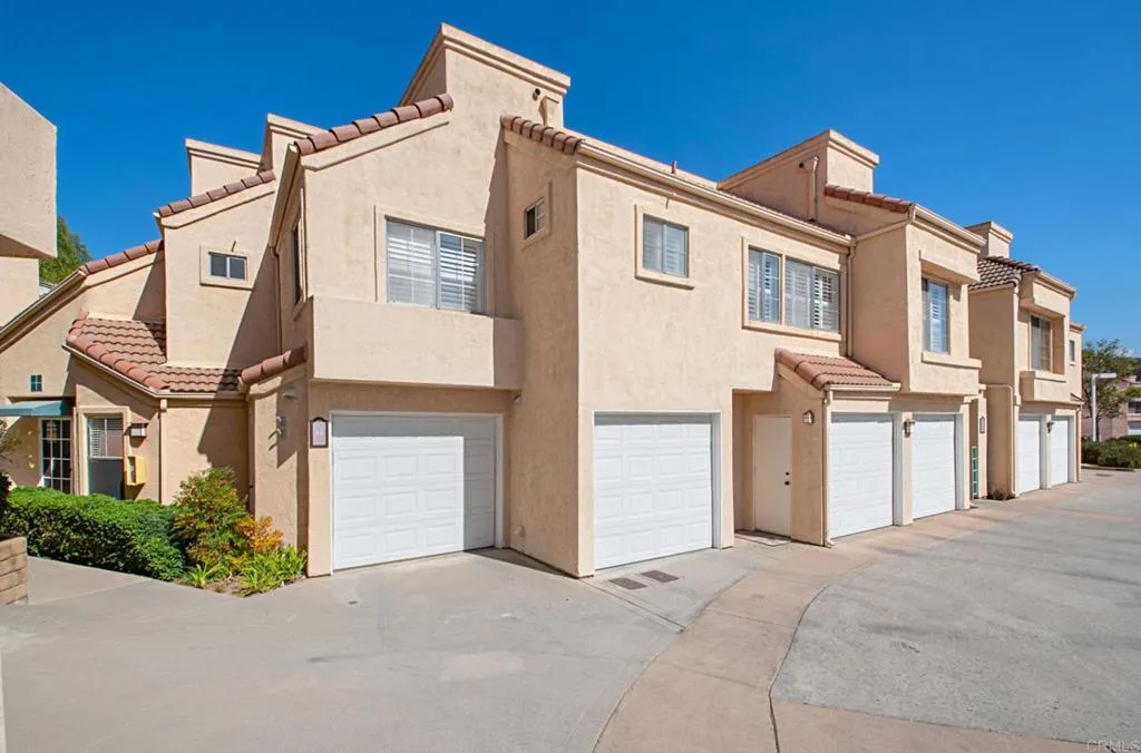 12056 Calle de Leon Unit 64, El Cajon, CA 92019