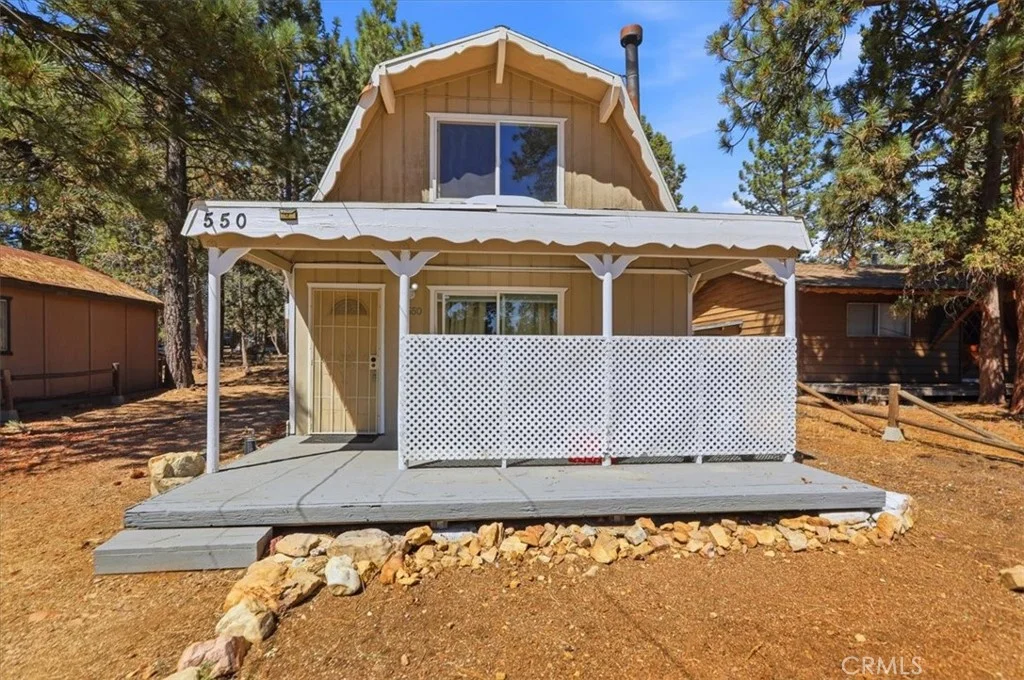 550 Pine Lane, Sugarloaf, CA 92386