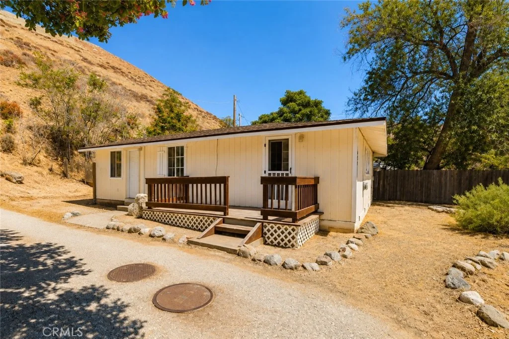 425 North Dr, Lebec, CA 93243 photo 3