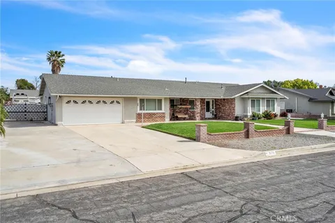 5770 Aurora Avenue, Jurupa Valley, CA MLS: PW25054616