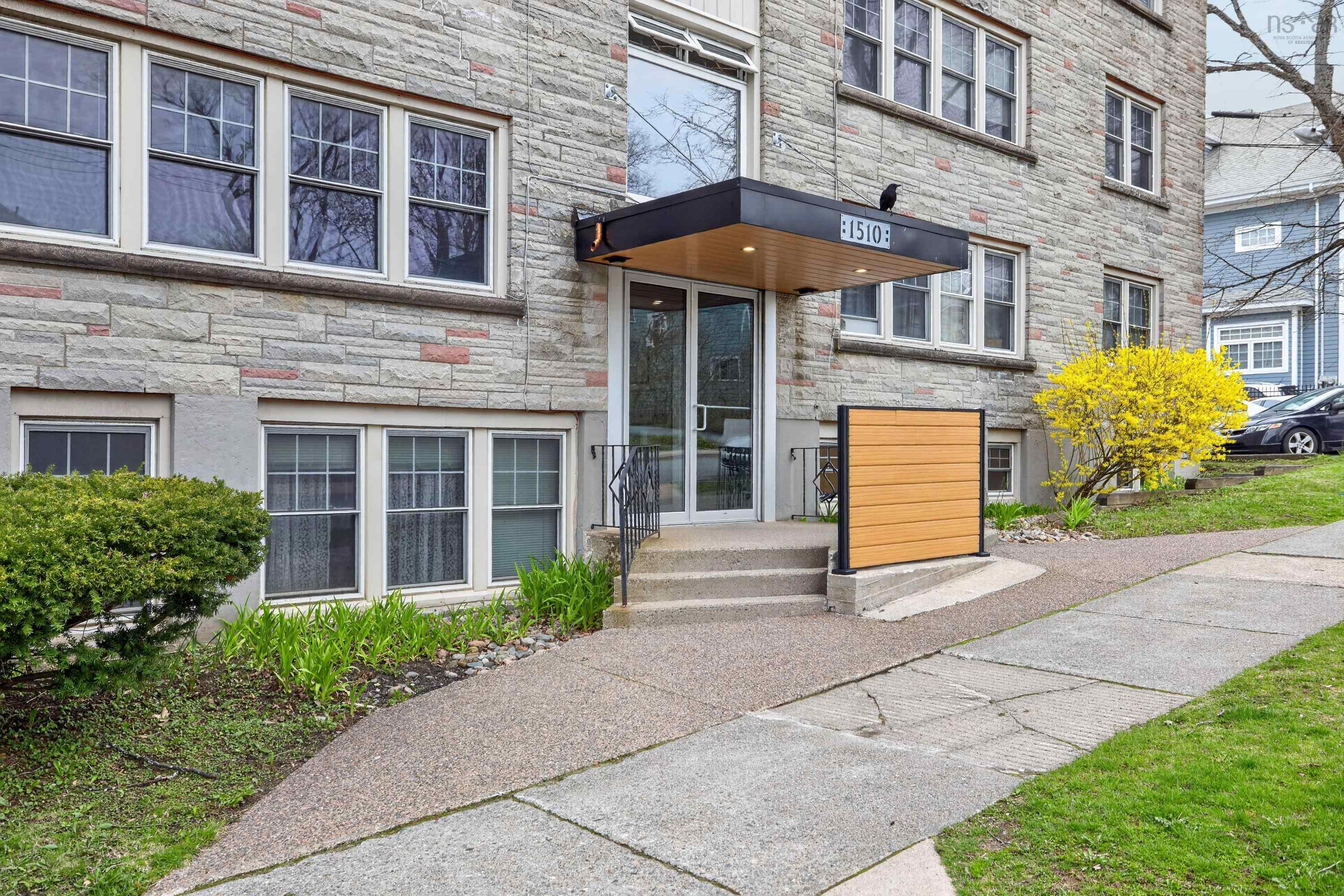 Photo 1 of 28 — 1510 Lilac Street 15, Halifax, NS B3H 3W3