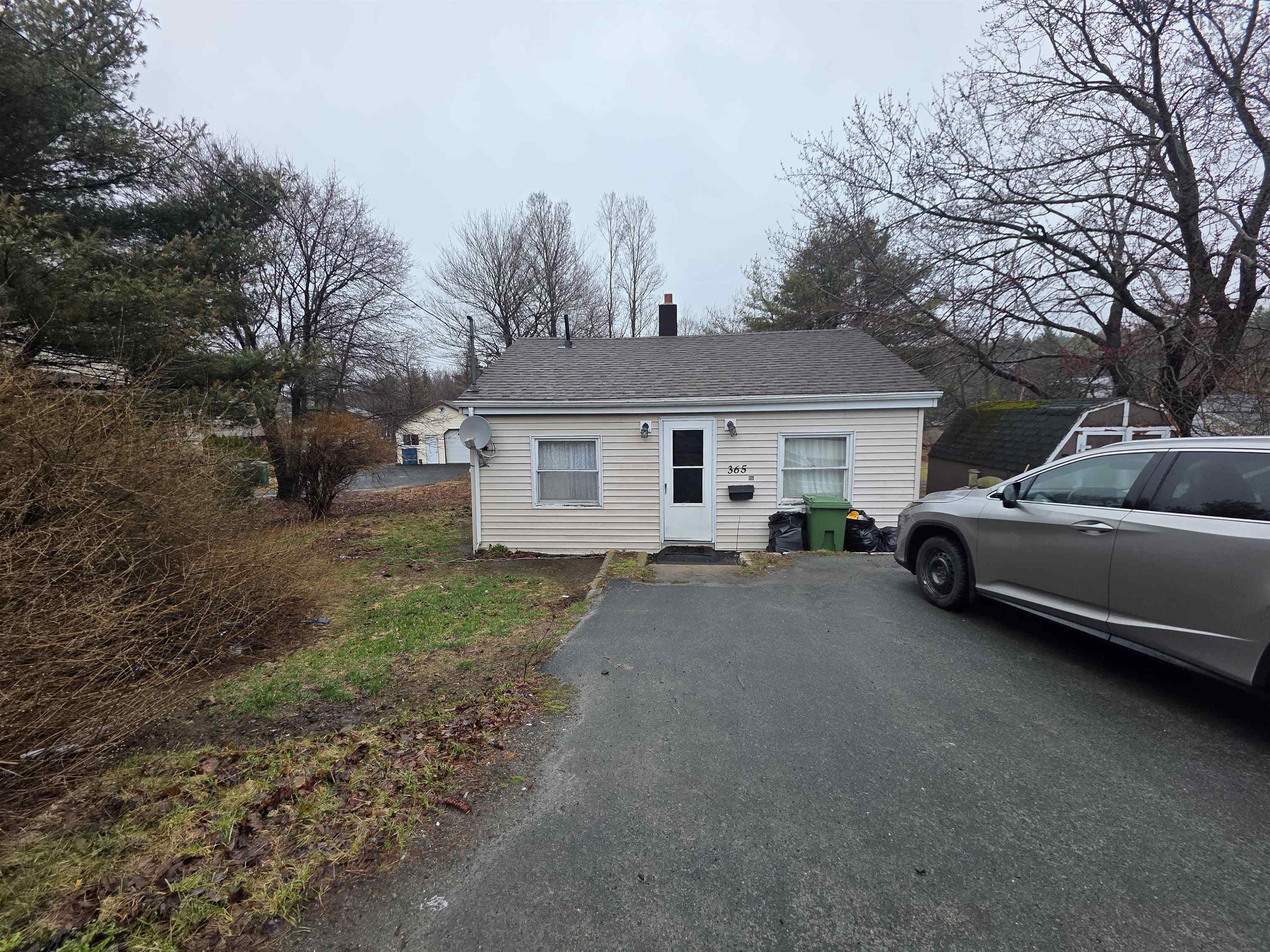 Photo 1 of 10 — 365 Hammonds Plains Road, Bedford, NS B4B 1A3