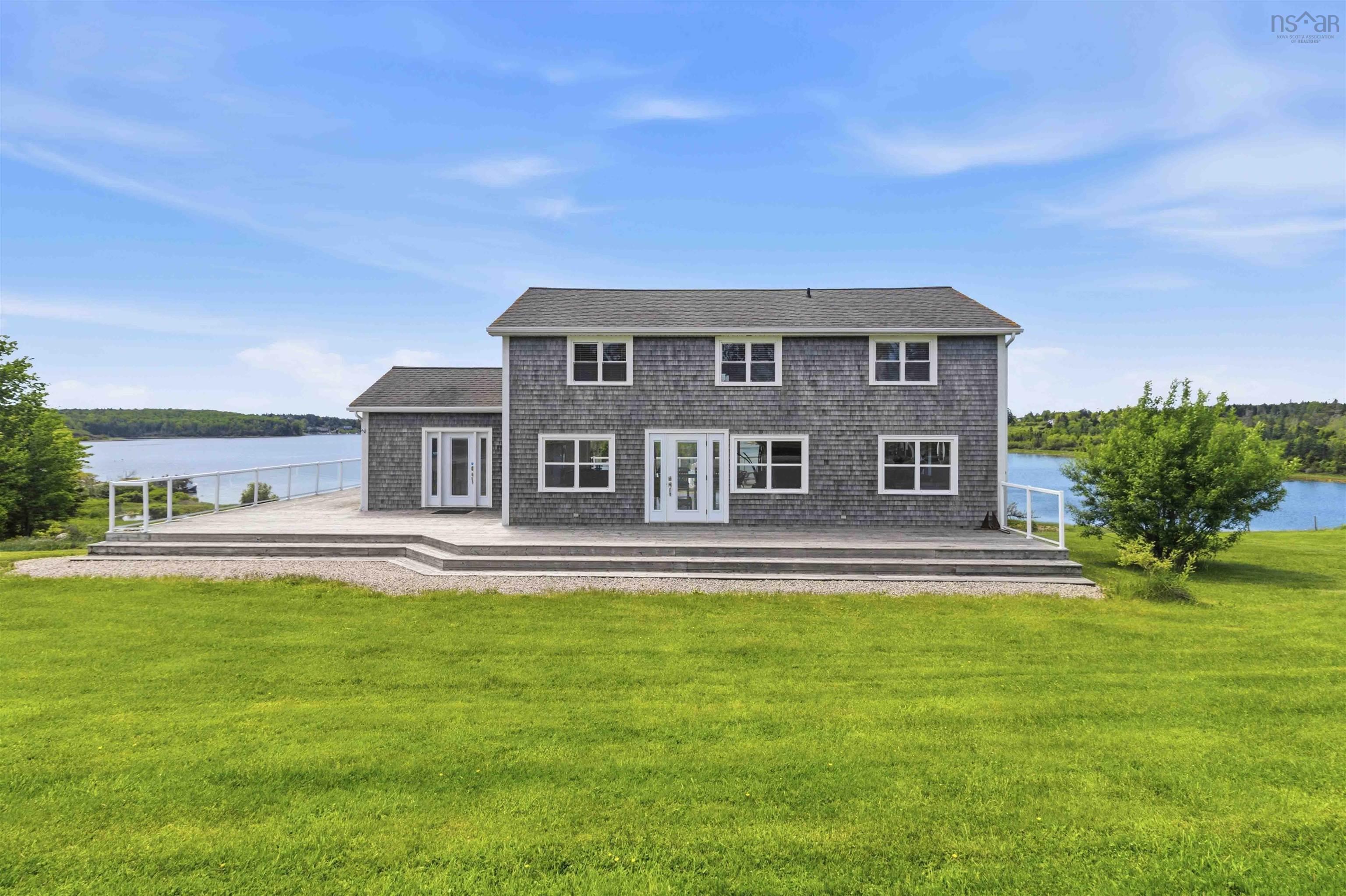 1580 Second Peninsula Road - Photo 2