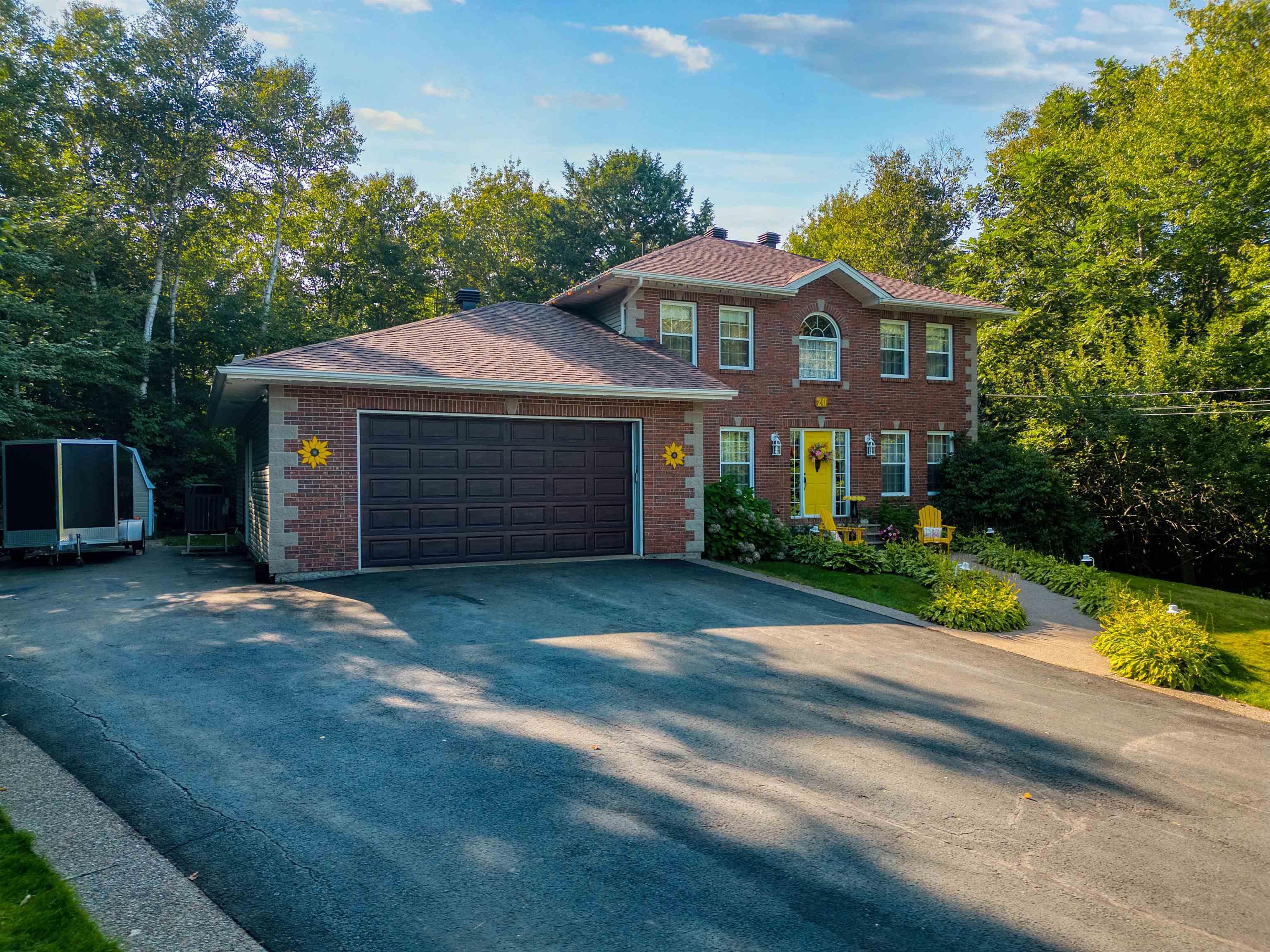 Photo 1 of 50 — 20 Perry Court, Fall River, NS B2T 1A4