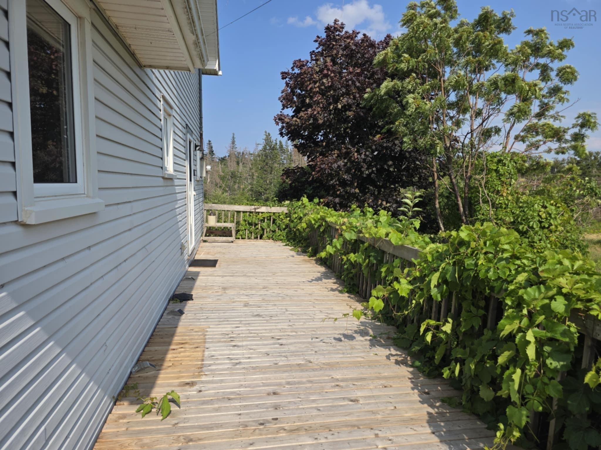 70 Skinners Cove East Road