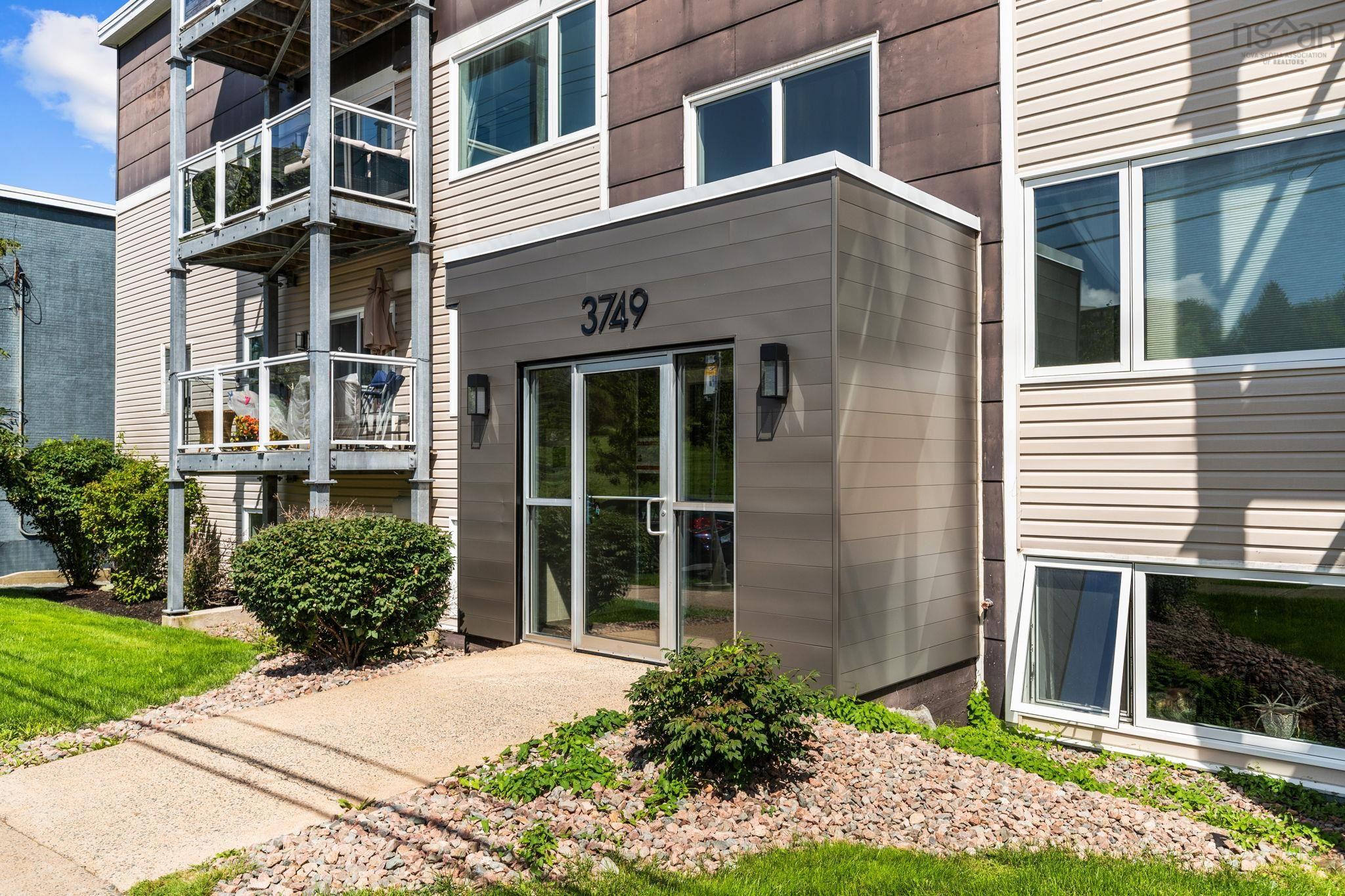 3749 Kencrest Avenue 304 - Photo 2