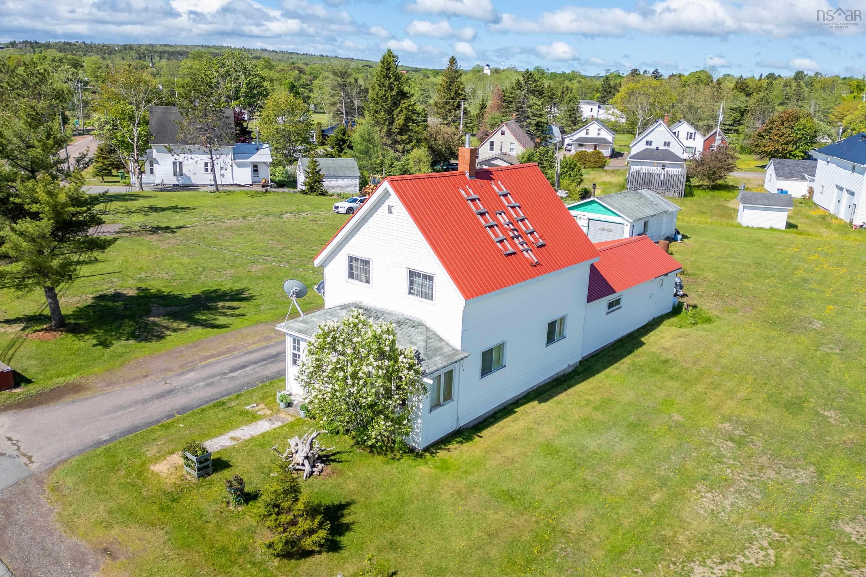 Photo 1 of 25 — 1 Beaver Dam Road, Parrsboro, NS B0M 1S0