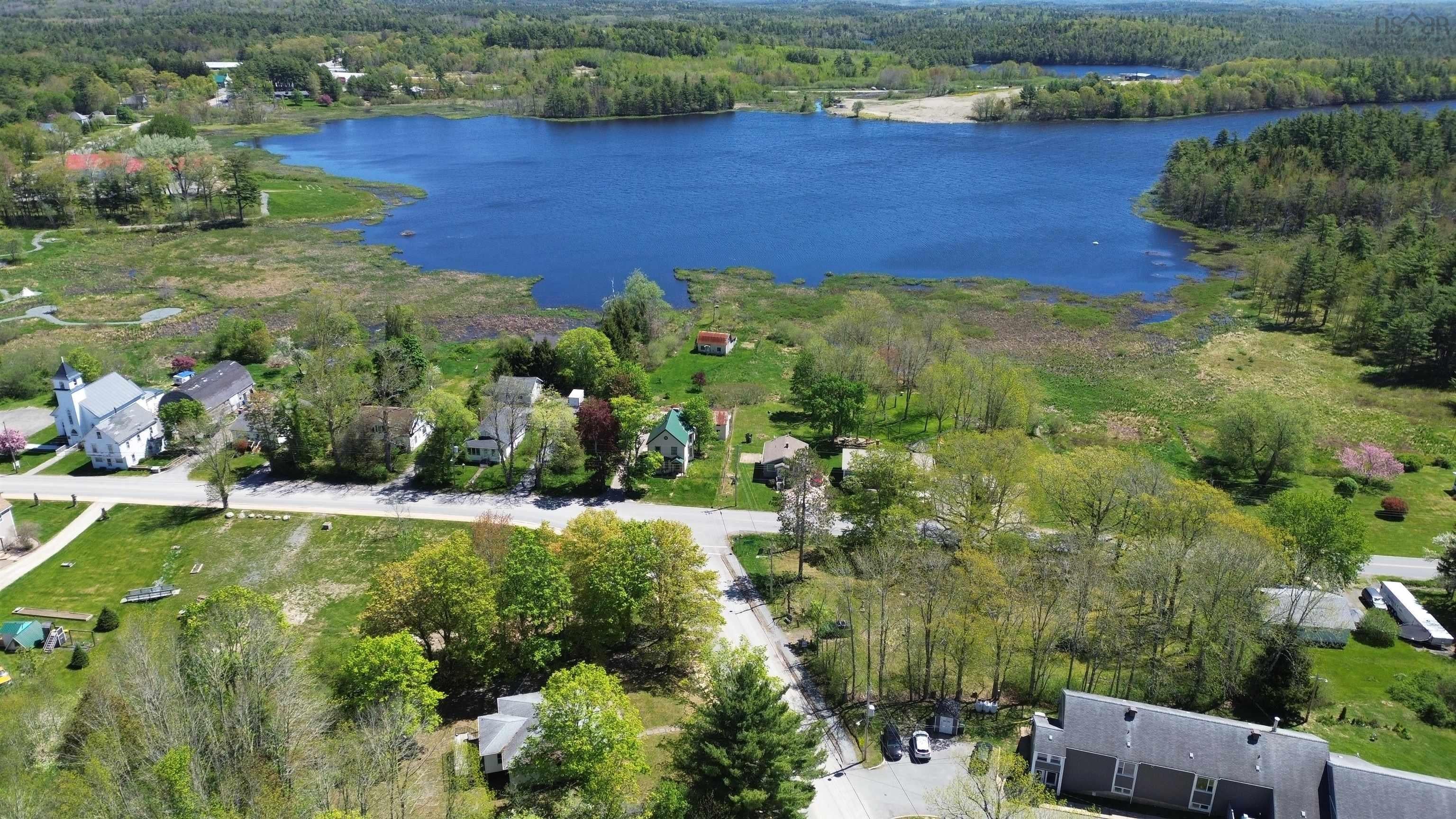 10 West Caledonia Road - Photo 3