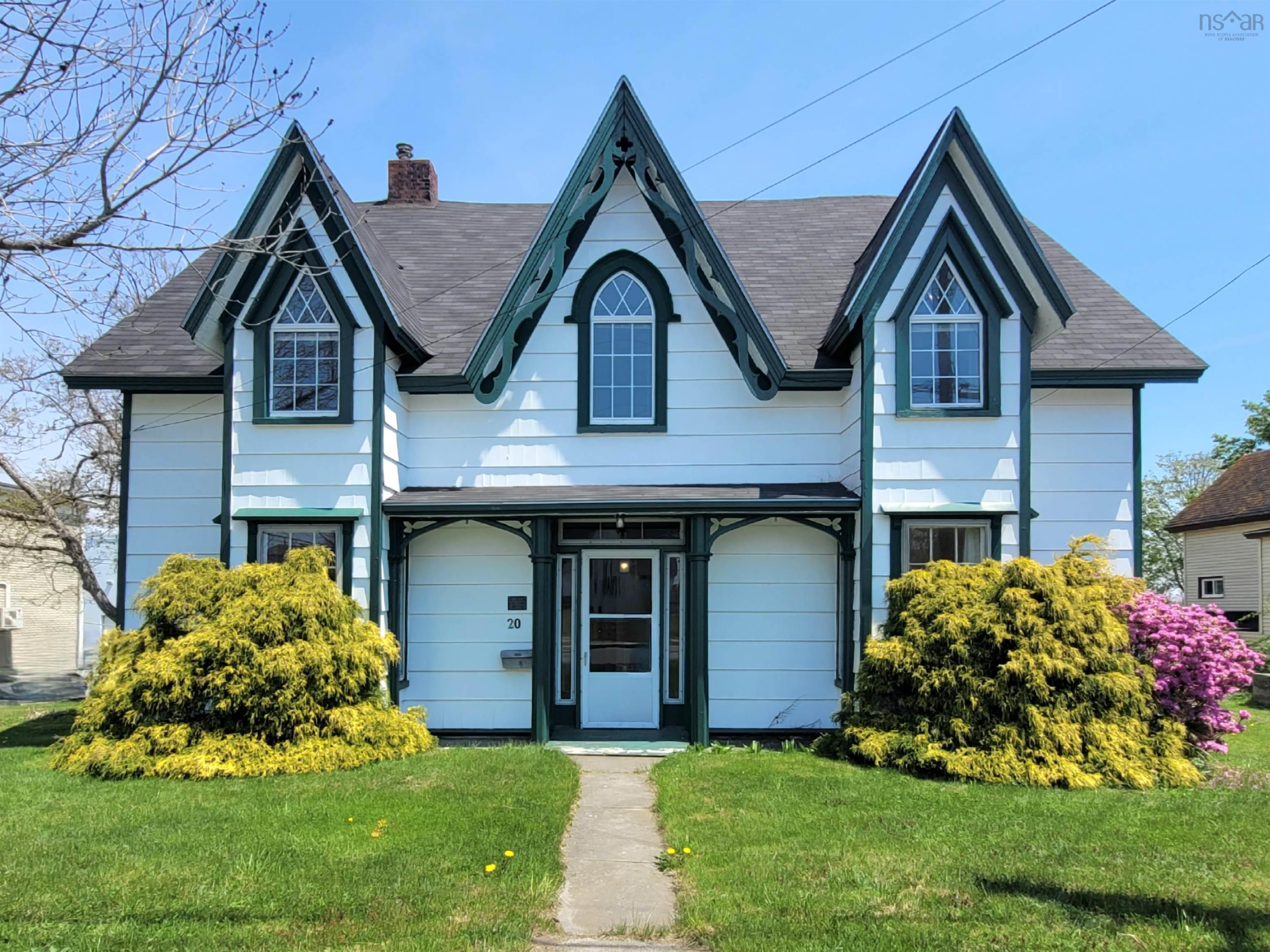 Photo 1 of 43 — 20 North Street, Lockeport, NS B0T 1L0