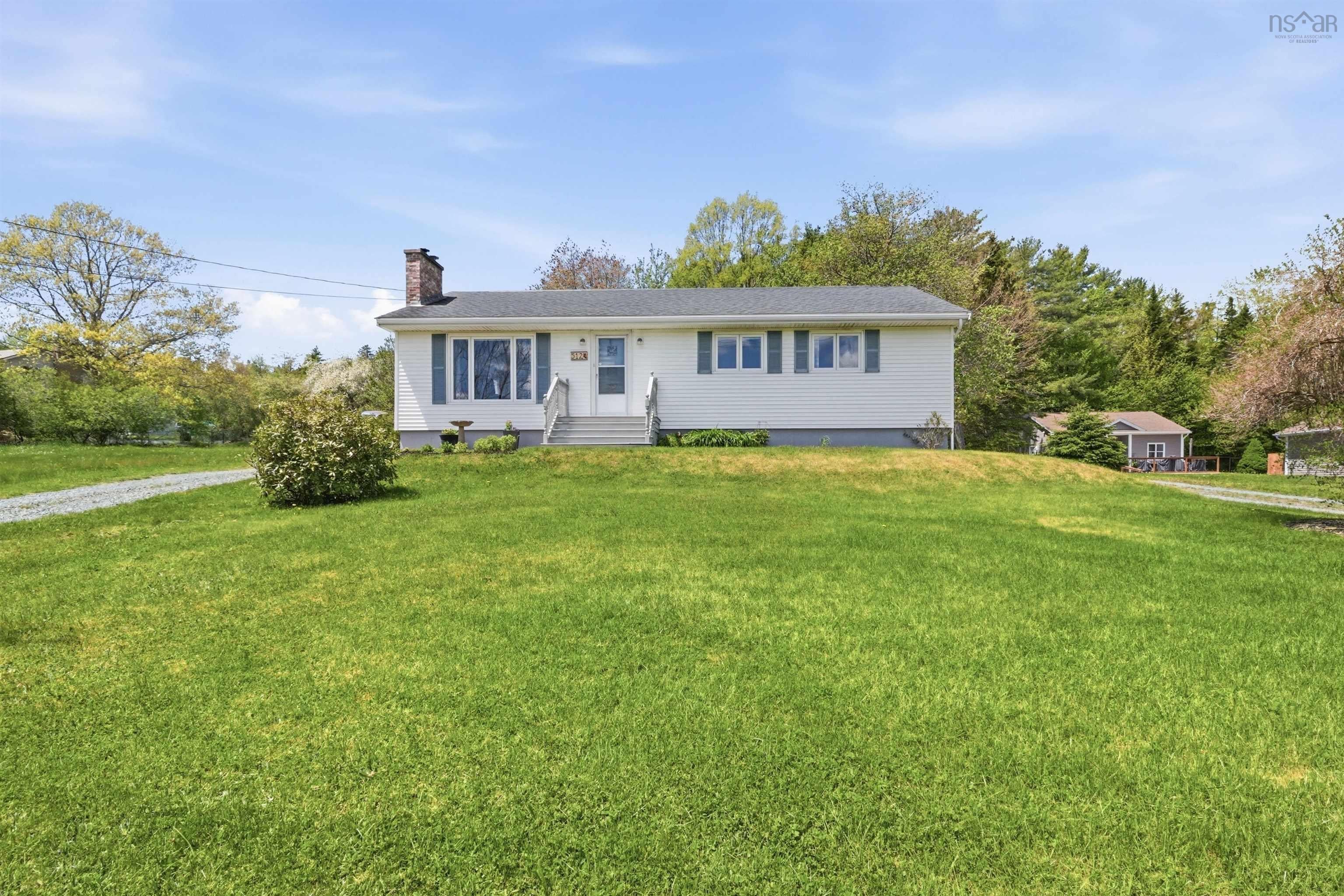 512 Windsor Junction Road - Photo 2