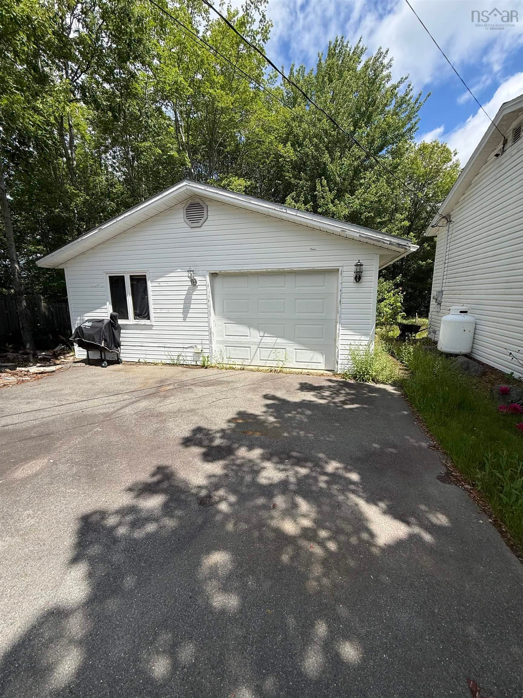 115 Dawson Heights - Photo 3