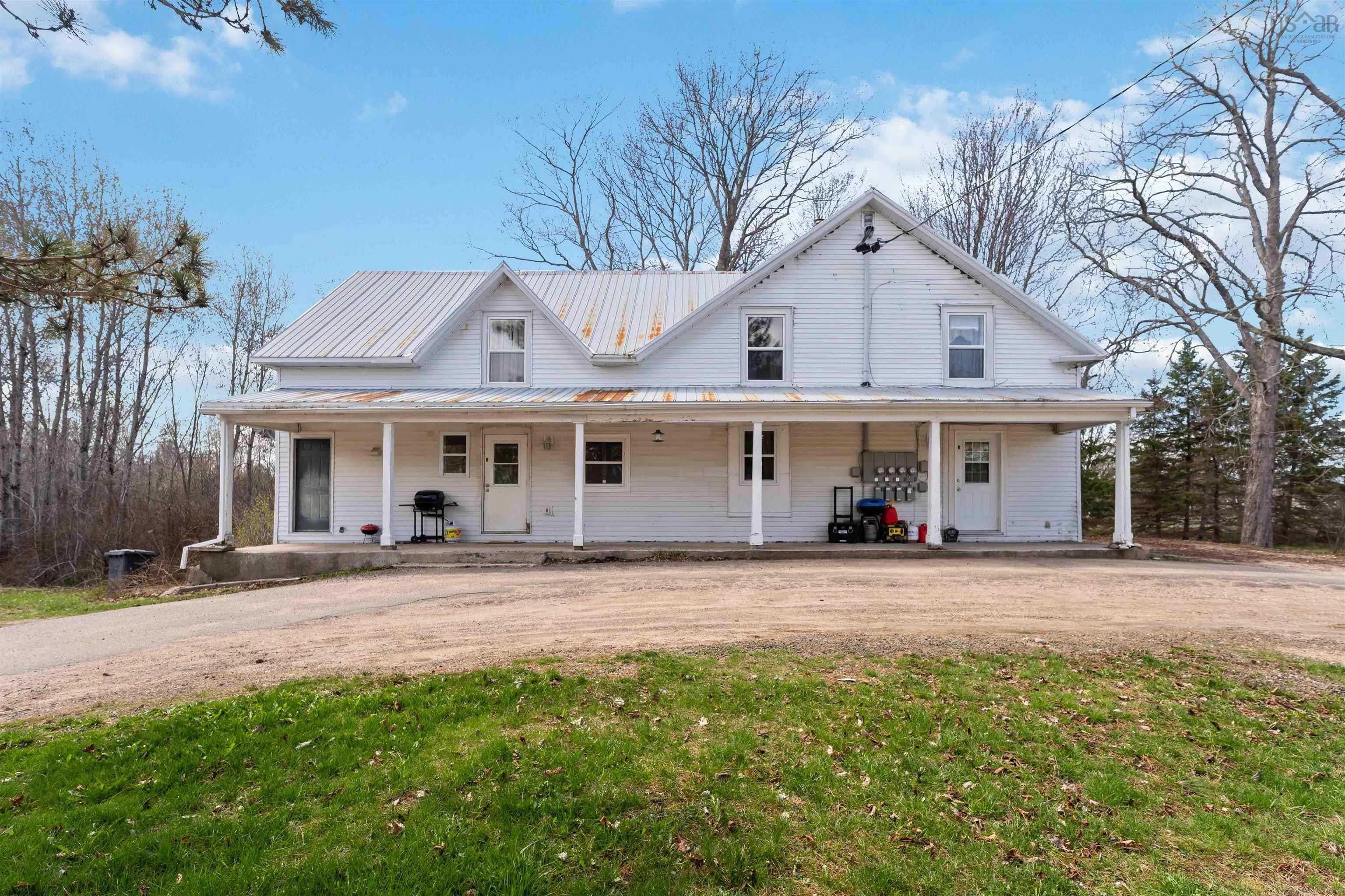 600 Main Street - Photo 2