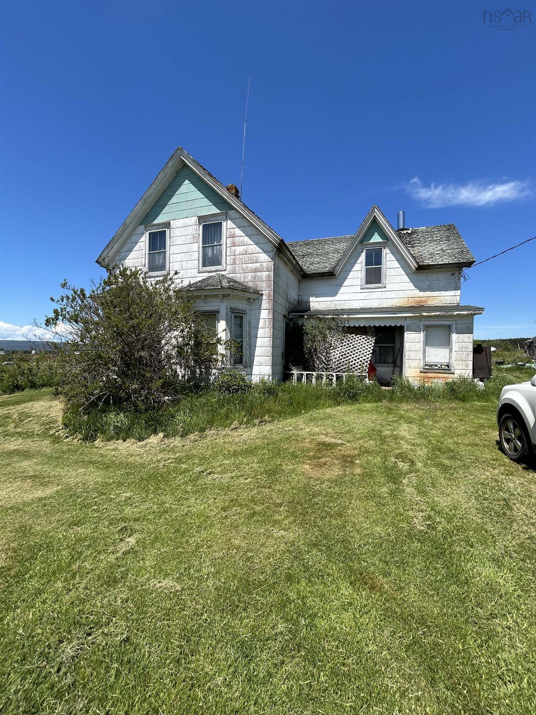 Photo 1 of 10 — 217 Back Street, Advocate Harbour, NS B0M 1A0