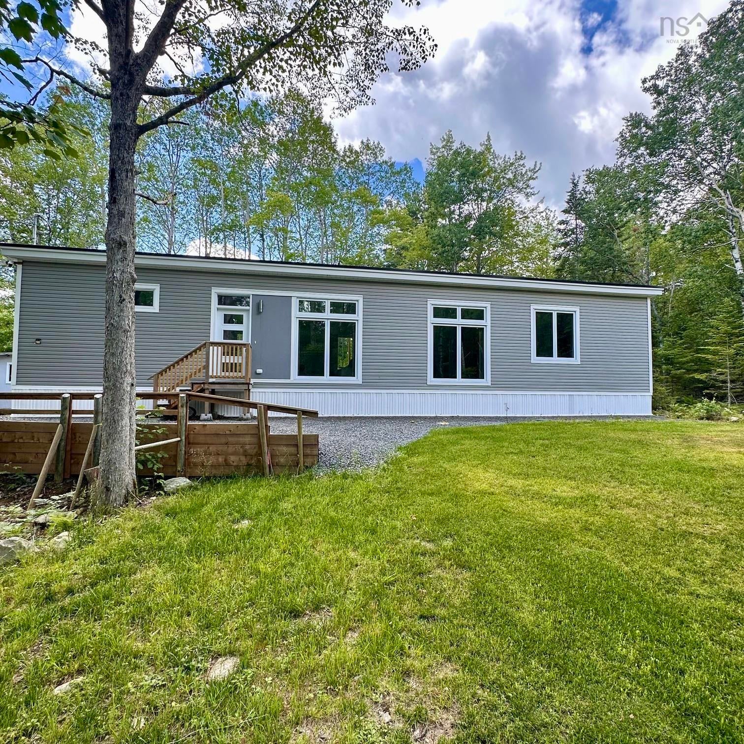 7 Ernest Marion Drive - Photo 4