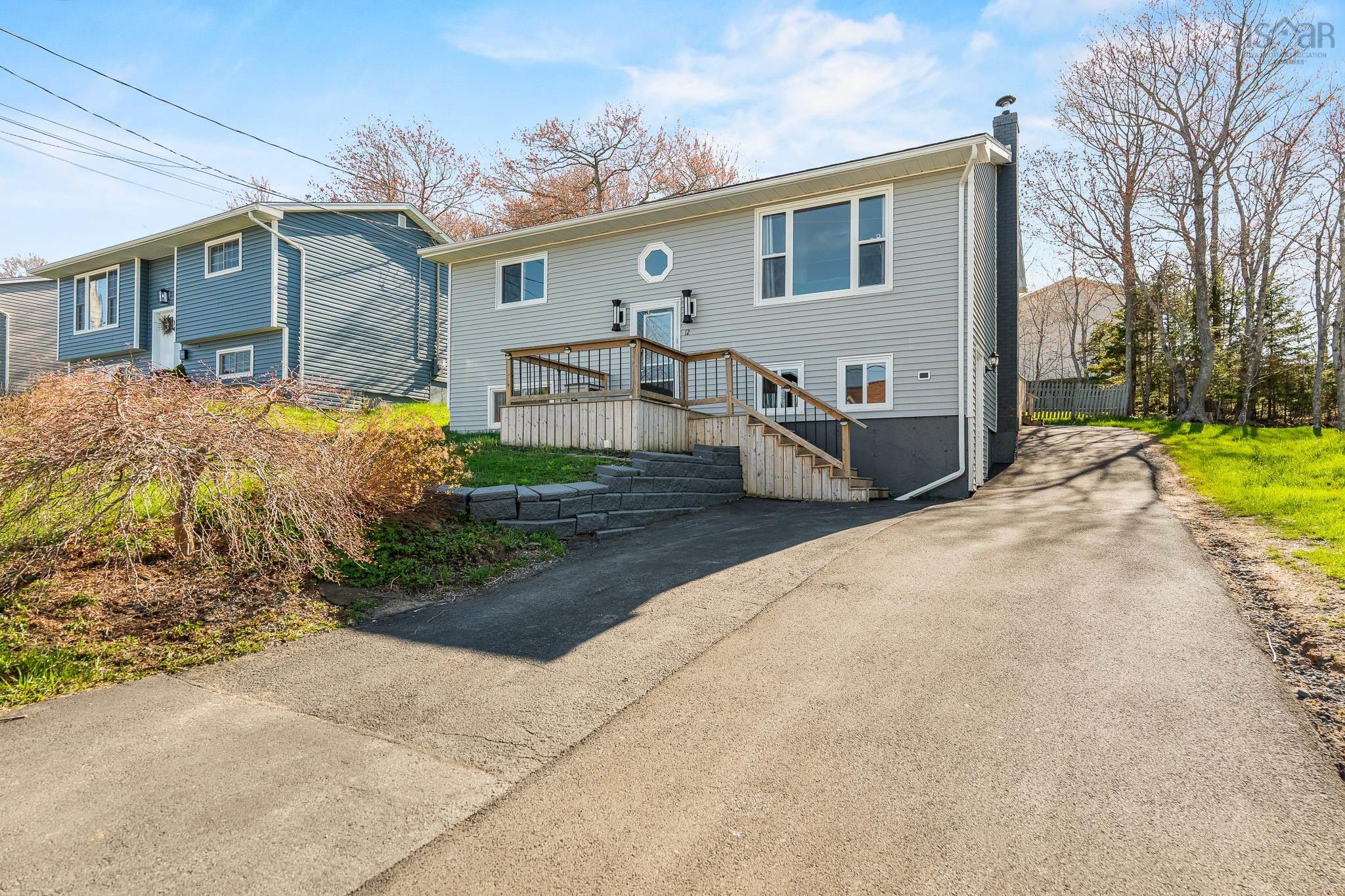 Photo 1 of 50 — 12 Wamphray Crescent, Dartmouth, NS B2W 4Y6