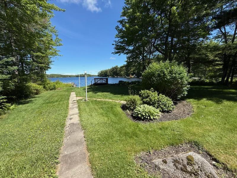198 Spruce Drive - Photo 2