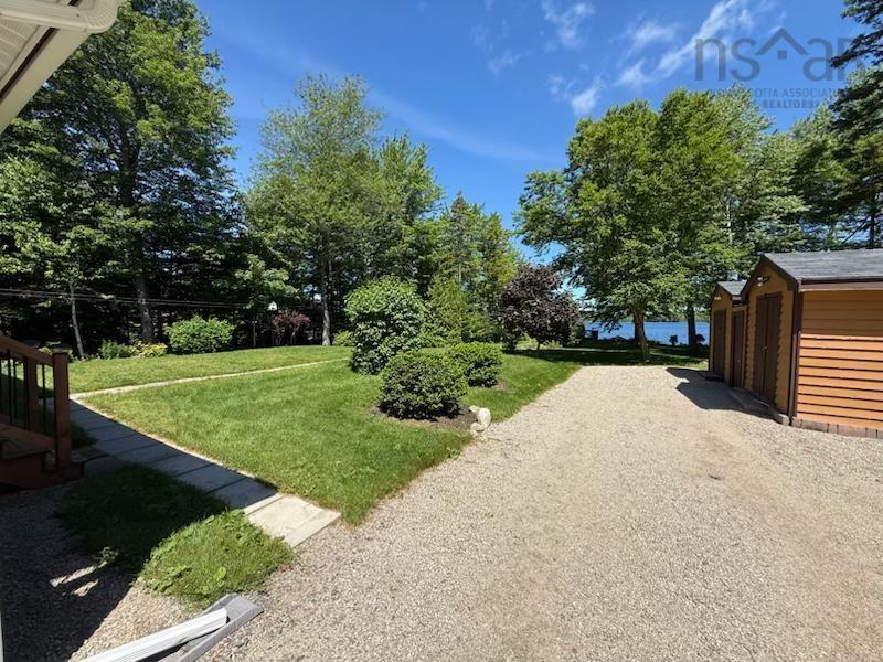 198 Spruce Drive - Photo 3