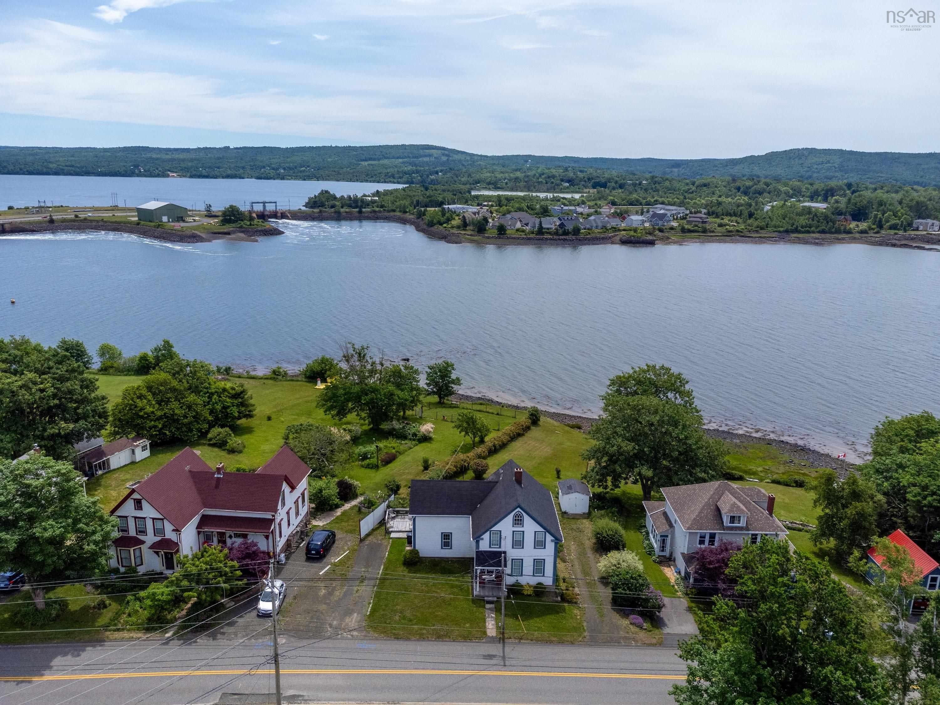 Photo 1 of 30 — 5454 Granville Road, Granville Ferry, NS B0S 1A0