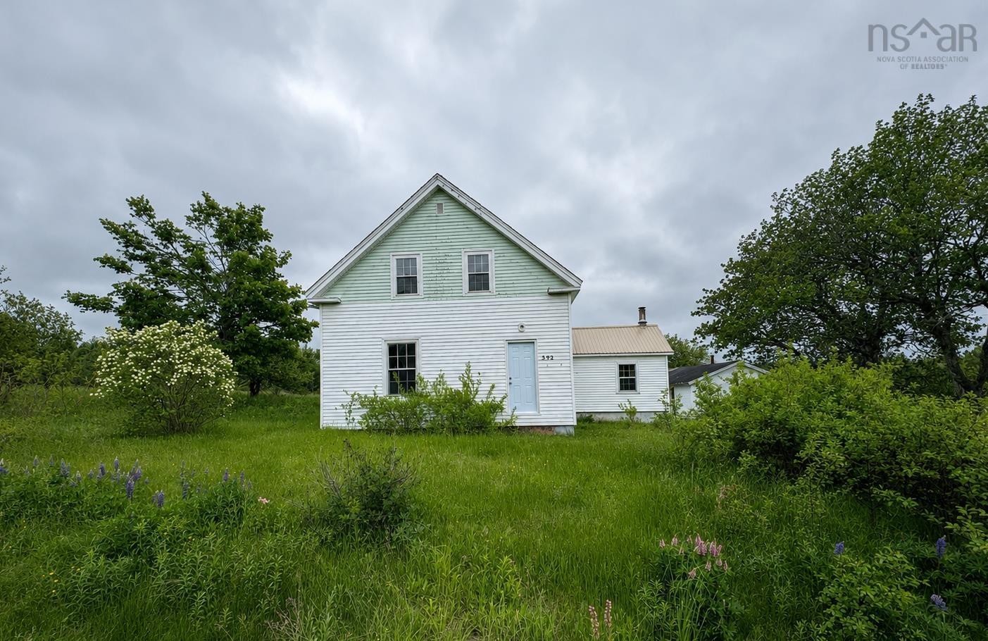 Photo 1 of 16 — 592 Highway 215, East Walton, NS B0N 2R0